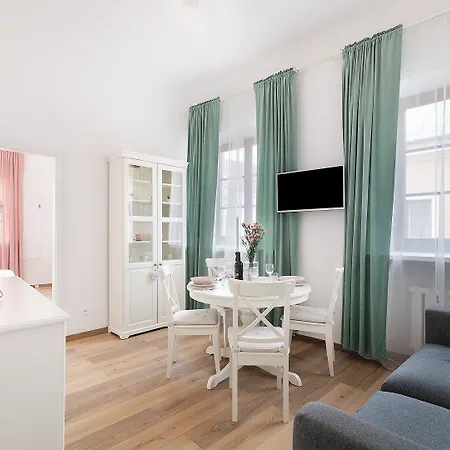 Easy Rent - Old Town, Stare 24h Check-in